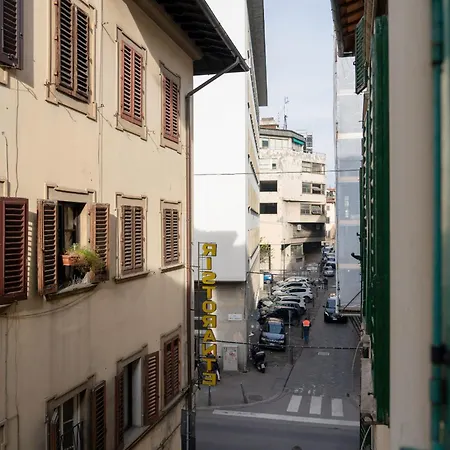 Apartamento Centro Storico Pepi 22 *