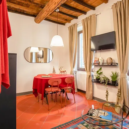 Apartman Centro Storico Pepi 22 *